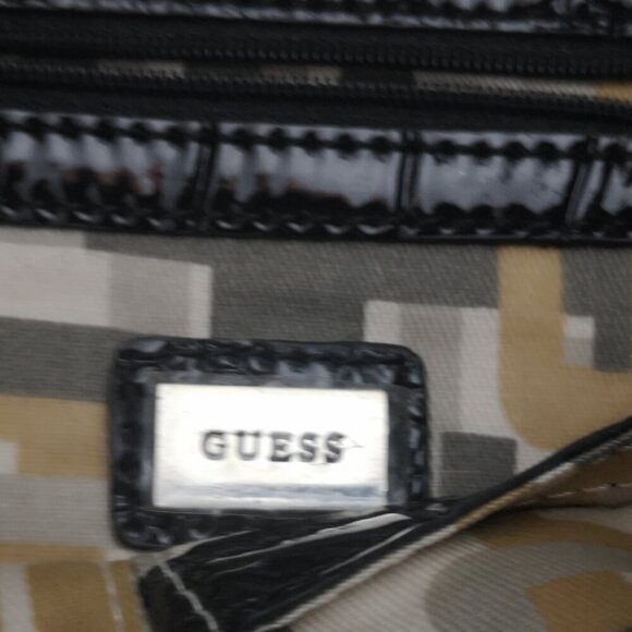 Guess Ladies Black Faux Leather Zipper Closure Chain Straps Hand/Shoulder Bag - Picture 4 of 10